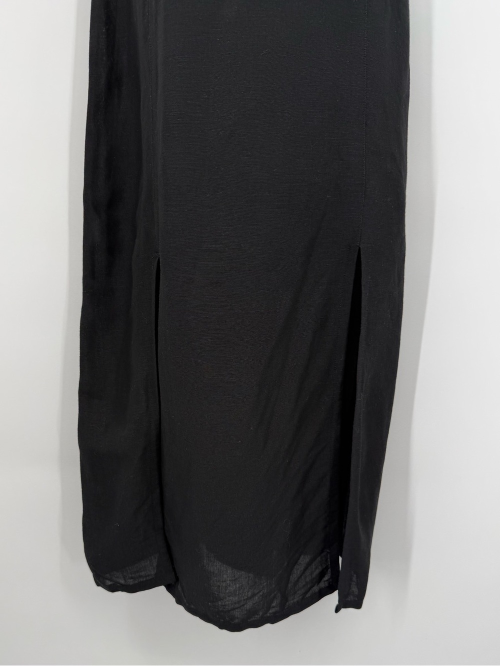 Apart Vintage Linen Blend Cage Strap Double Slit Midi Dress | Black | 8 - Picture 3 of 8